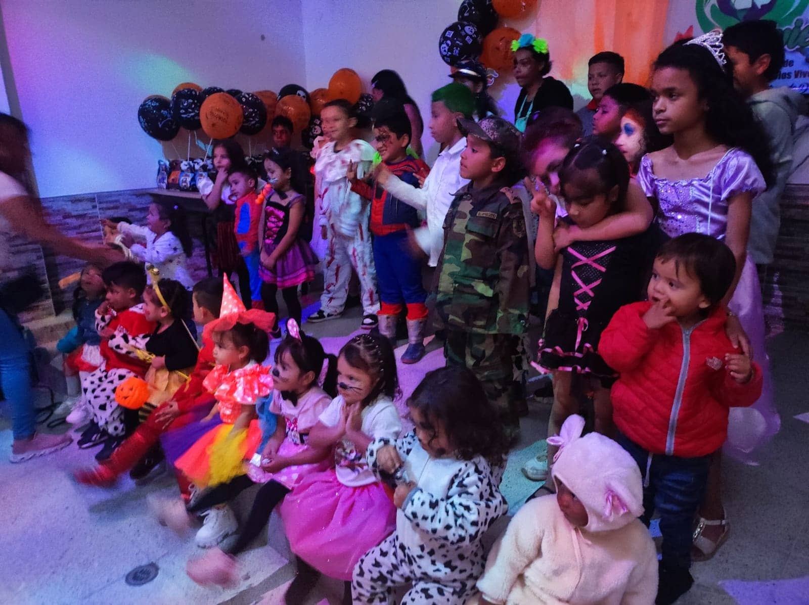 ASOVIVIE Celebra Halloween con Alegría y Solidaridad Infantil